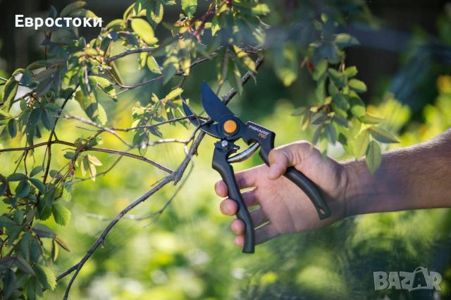 Fiskars Pro Nuner P90, Професионална градинарска ножица, снимка 3 - Градински инструменти - 46737761