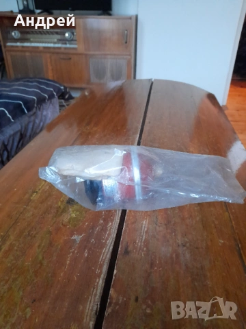 Стар газов редуцир вентил,клапан за газова бутилка ВМЗ Сопот