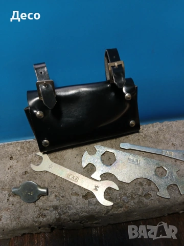 Стара чантичка със инструменти ГАЗ за ретро велосипед., снимка 4 - Други ценни предмети - 53477306