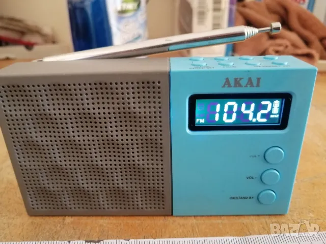 Радиоприемник AKAI AR-76B FM/LW, снимка 3 - Радиокасетофони, транзистори - 47653946