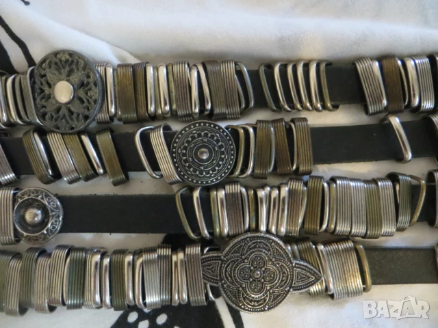 Дамски кожен колан с метални орнаменти, снимка 3 - Колани - 50869195