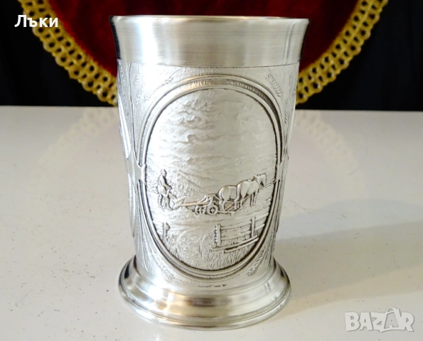 Калаена чаша за вино,ракия,релефни селски картини. , снимка 6 - Антикварни и старинни предмети - 53773102