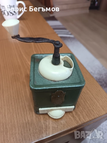 I.I.L RESITA МЕТАЛНА РЕТРО МЕЛНИЦА , снимка 5 - Други ценни предмети - 52459406