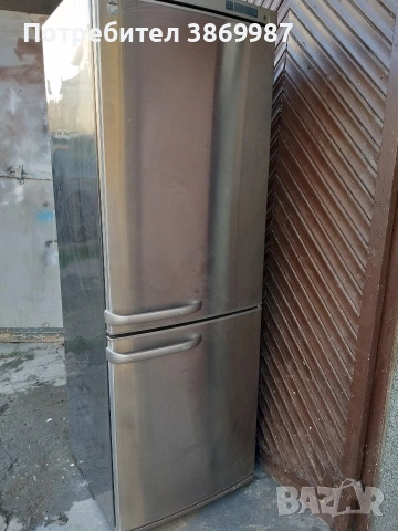 Хладилник със фризера BOSCH , снимка 4 - Хладилници - 53842804