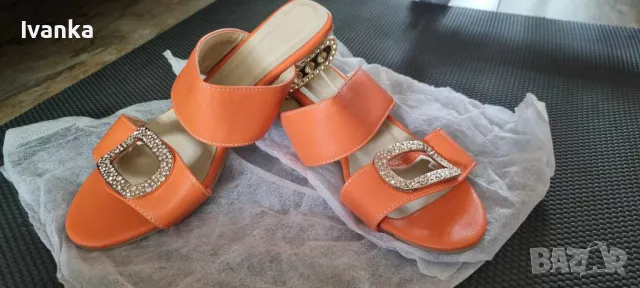 Дамски чехли 