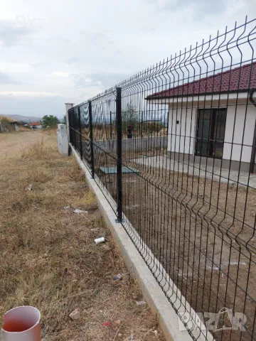 Монтаж на оградни пана