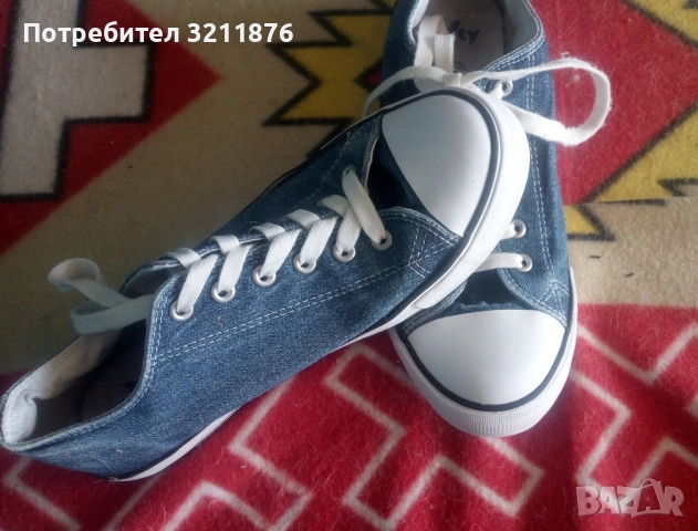 👟 Дамски дънкови кецове – номер 40, състояние - запазени
