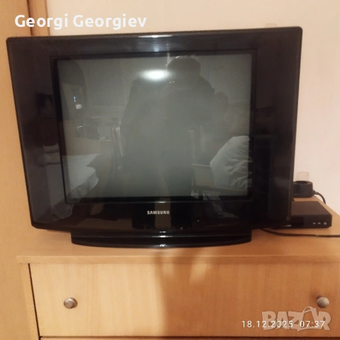 Продава се запазен телевизор Samsung, снимка 2 - Телевизори - 53380203