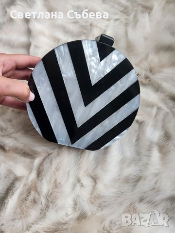 Елегантна чанта черно и бяло тип кутия, снимка 3 - Чанти - 45585026