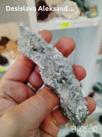 Планински кварц с халкопирит от Мадан , снимка 3 - Колекции - 51542347