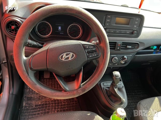 Продавам Хюндай i10, снимка 15 - Автомобили и джипове - 54076729