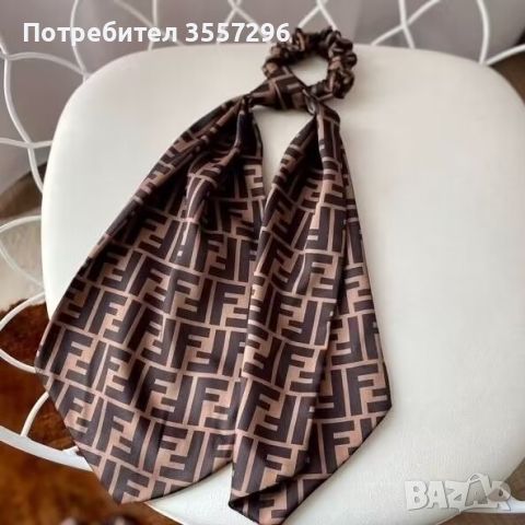 Шал за глава Fendi, снимка 1 - Шалове - 46722344