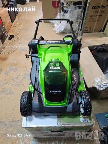 Greenworks G40LM41 Акумулаторна косачка 40V, 41cm, снимка 2 - Градинска техника - 46849603