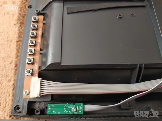 Телевизор CROWN 28"., снимка 8 - Части и Платки - 52942864