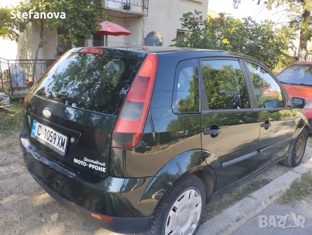 Ford Fiesta бензин 2004, снимка 5 - Автомобили и джипове - 46875618