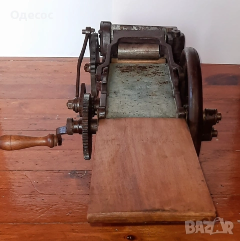 Стар  механичен уред  гилотина за рязане на тютюн, снимка 7 - Антикварни и старинни предмети - 53684086