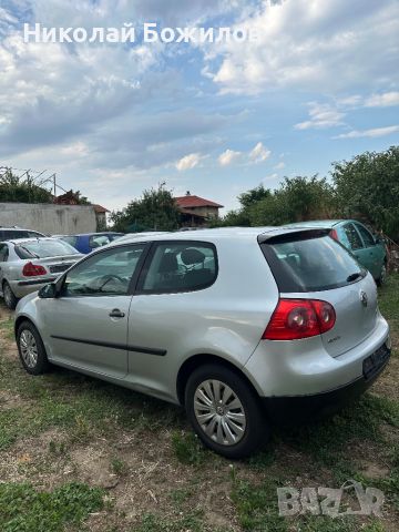  Продавам vw Golf 5 1.9 TDI-105кс НА ЧАСТИ , снимка 5 - Автомобили и джипове - 46644100