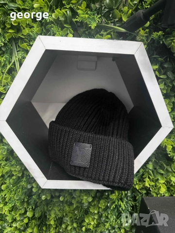 Зимна шапка Louis Vuitton