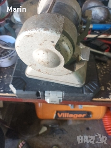 малък часовникарски шмиргел  в перфектно състояние, снимка 2 - Хладилници - 51615236