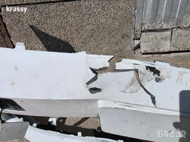 Счупена предна броня за Opel Astra L 168418871T, снимка 3 - Части - 53864293