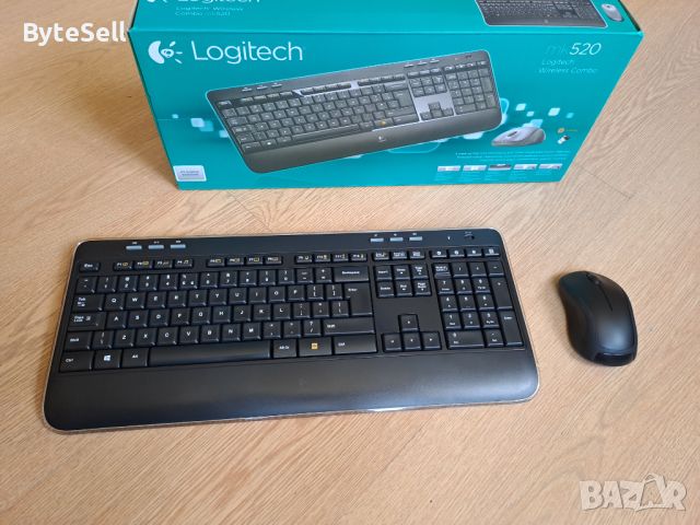 Mишка + Kлавиатура Logitech MK520, снимка 1 - Клавиатури и мишки - 46335695