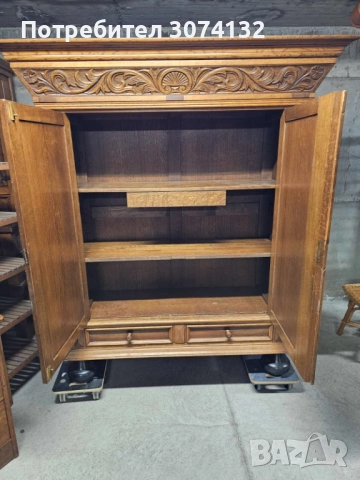 Гардероб с дърворезба изработен изцяло от масив, снимка 3 - Гардероби - 52807124