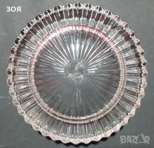 Пепелник.Качествено стъкло.Диаметър 13см.