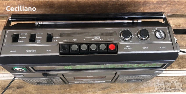 Радиокасетофон SHARP GF 8080 E, снимка 7 - Радиокасетофони, транзистори - 54083942
