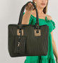 Луксозна дамска чанта от ест. к. със златисти метални елементи в комплект с портмоне 36/26 см, снимка 1 - Чанти - 45042181