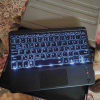 Блутут клавиатура със тъчпад и РБГ цветове нова, снимка 1 - Клавиатури и мишки - 45062097