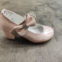 Елегантни лачени обувки с токче в розово /Б236, снимка 3 - Детски обувки - 45450993