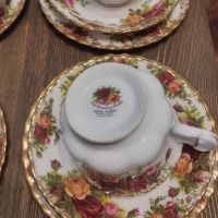 Royal albert, снимка 3 - Антикварни и старинни предмети - 46216576