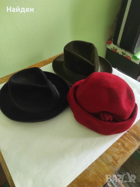 Ретро шапки , снимка 1