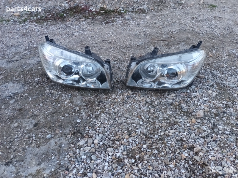 ляв или десен фар за тойота рав 4 06-11 TOYOTA RAV 4, снимка 1
