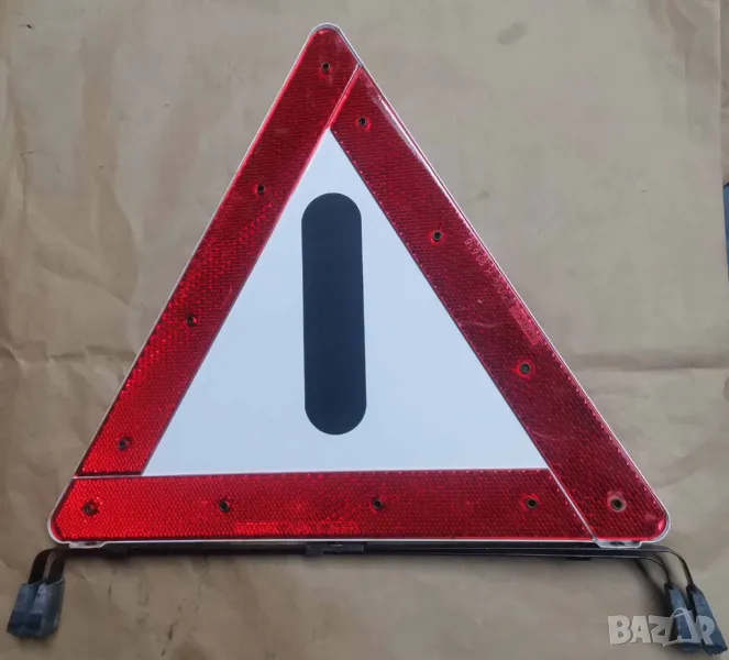 Крик и авариен знак за Мерцедес (MERCEDES 450 SLC Coupe), снимка 1