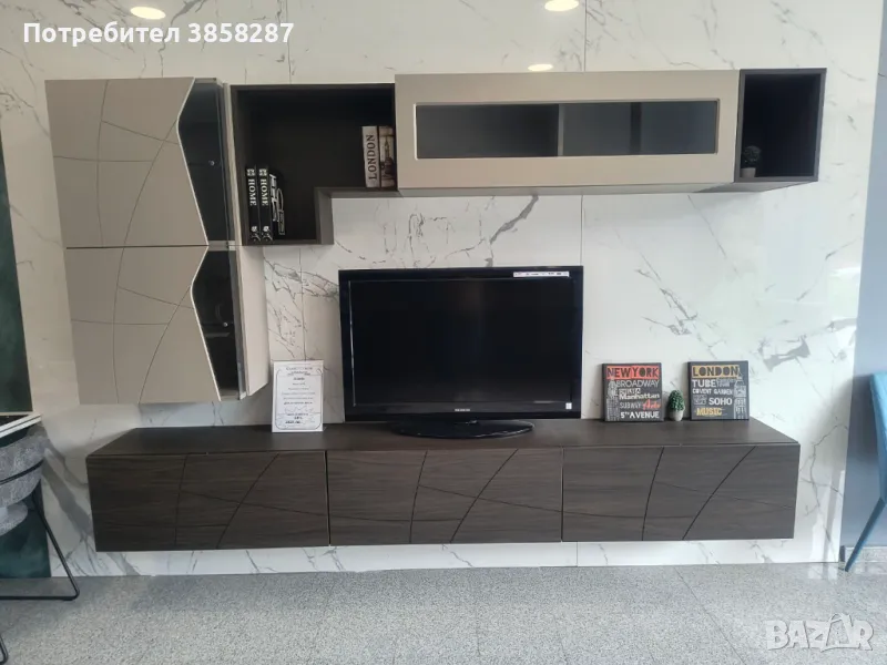 Тв шкаф - разпродажба на мостра, снимка 1