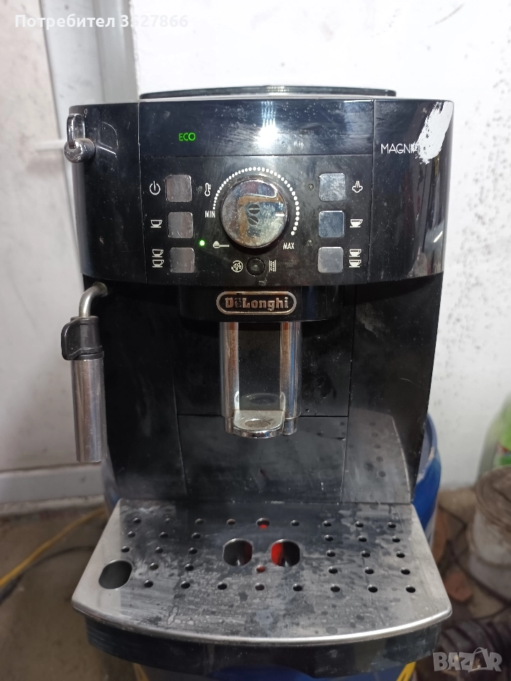 кафе машина Delonghi Magnifica, снимка 1