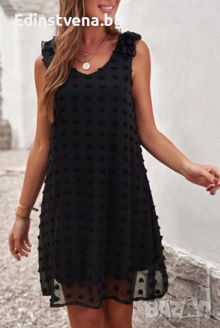 Дамска рокля в черно с къдрички и принт на точки, снимка 1 - Рокли - 46413803