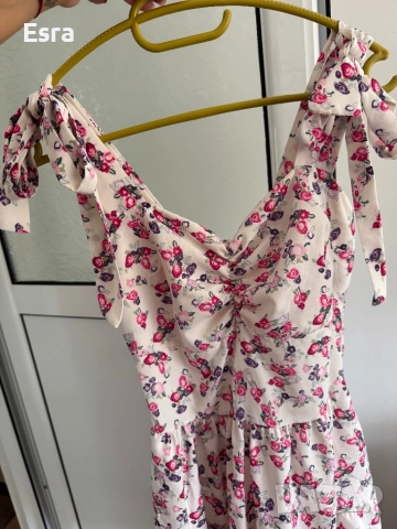 Лятна рокля с цветя, снимка 3 - Рокли - 51624804