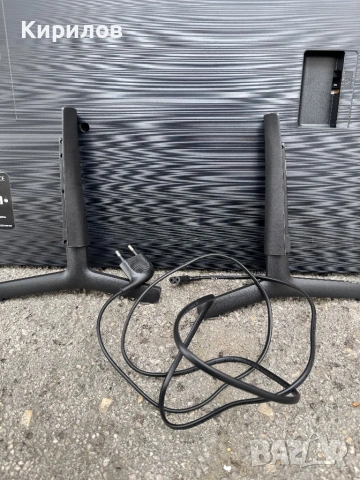 Телевизор Samsung UE43BU8072U, снимка 11 - Телевизори - 53996015