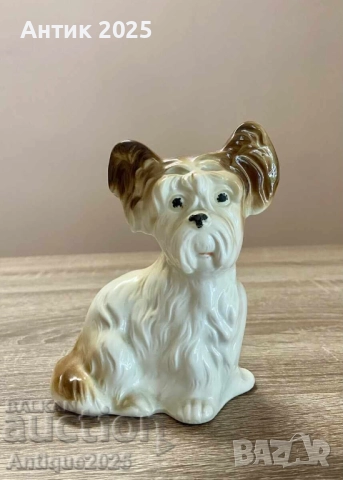 Порцеланова статуетка на куче