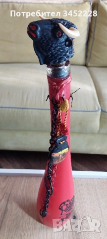 бутилка облечена с кожа за ценители отлична , снимка 5 - Антикварни и старинни предмети - 51703266