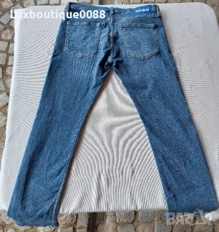Използвани в отлично състояние дънки Hugo 32/32, снимка 2 - Дънки - 51946747