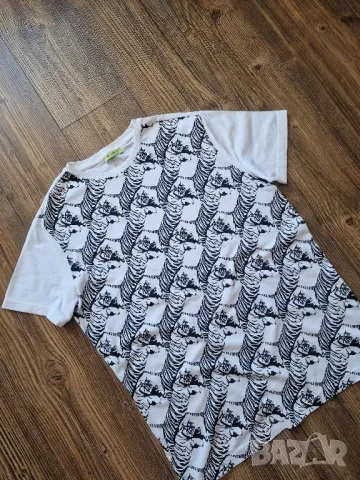 Страхотна мъжка тениска VERSACE JEANS размер XL , снимка 3 - Тениски - 50370150