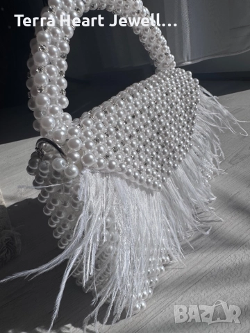 Дамска чанта от перли пера и кристали, снимка 12 - Чанти - 52502098