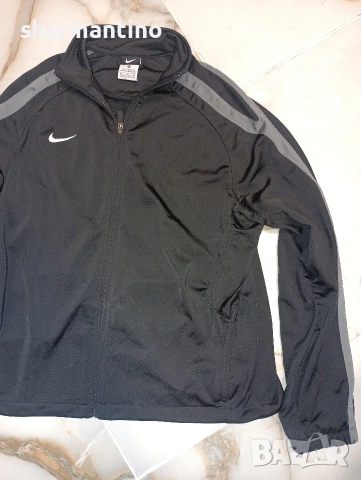 Nike горнище M - 13 лв, снимка 2 - Спортни екипи - 52923717