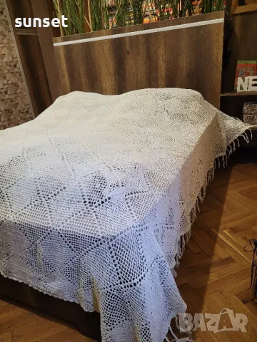 ръчно плетена покривка за голяма спалня , бяла, снимка 8 - Декорация за дома - 50269277