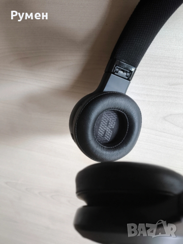Безжични bluetooth слушалки JBL LIVE 400BT, снимка 4 - Bluetooth слушалки - 53916547