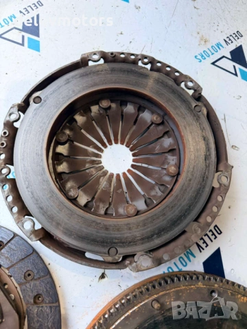 04C105273C / 04C141031C / 04C141025D комплект съединител, маховик, феродо и притискател Seat Arona, снимка 6 - Части - 53106037