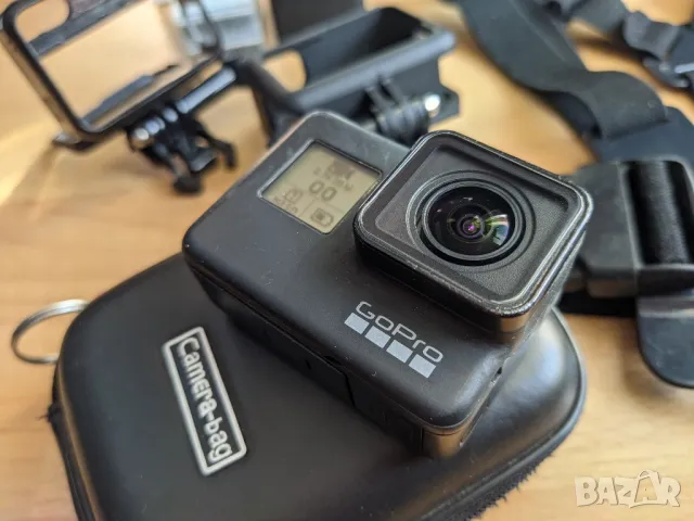 Екшън камера GoPro Hero 7 Black + 3 батерии и аксесоари, снимка 8 - Камери - 48441294